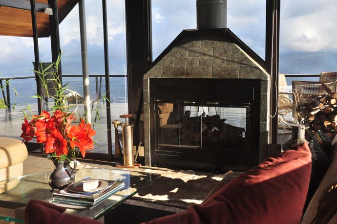 Volare living room fireplace